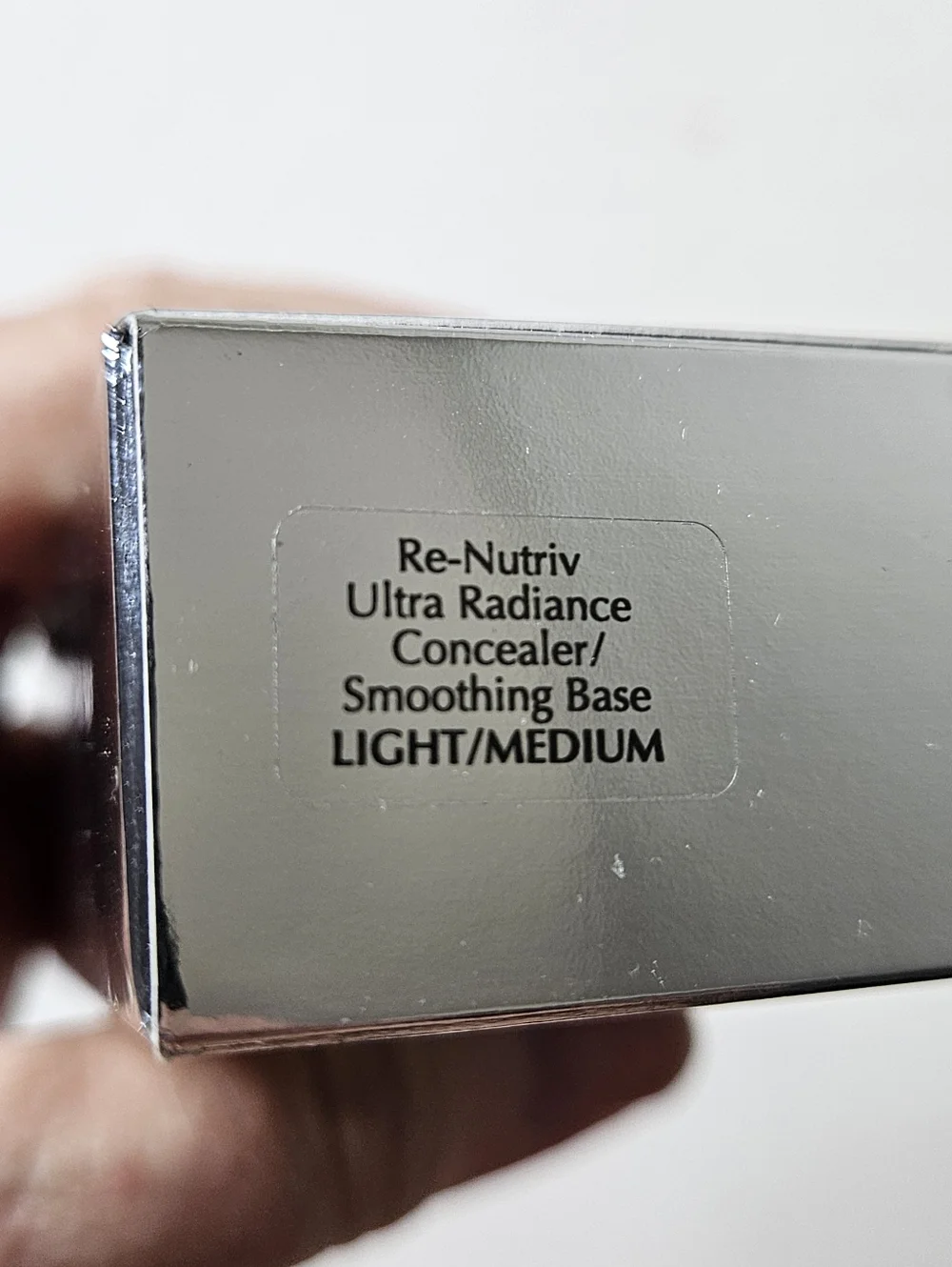 Estée Lauder Re-Nutriv Ultra Radiance Concealer/Smoothing Base Open Box